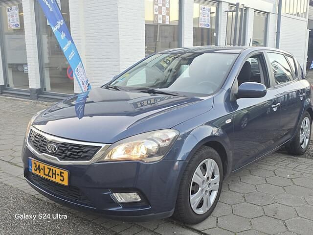 Blauw Gebruikt 2010 Kia Ceed Hatchback | € 3.199 (Goede deal) - Afbeelding 1/4