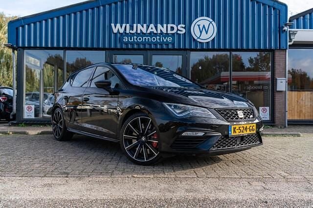 Zwart Occasion 2018 Seat Leon CUPRA Hatchback | € 18.995 (Eerlijke prijs) - Afbeelding 1/4