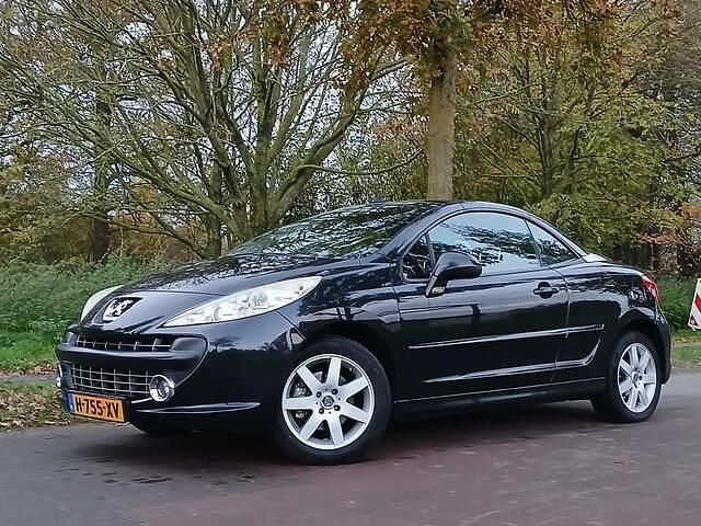 Zwart Occasion 2008 Peugeot 207 CC Cabriolet | € 1.999 (Goede deal) - Afbeelding 1/4