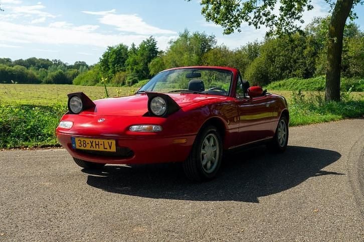 Rood Gebruikt 1995 Mazda MX5 Cabriolet | € 10.250 - Afbeelding 1/1