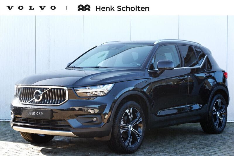 Zwart Gebruikt 2018 Volvo XC40 Inscription SUV | € 26.950 (Iets duurder) - Afbeelding 1/4