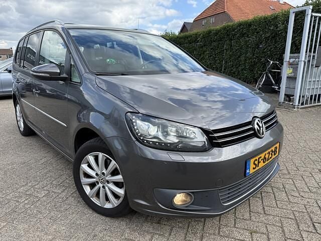 Occasion VW Touran Highline 105 PK (77 kW) 2014 Grijs MPV