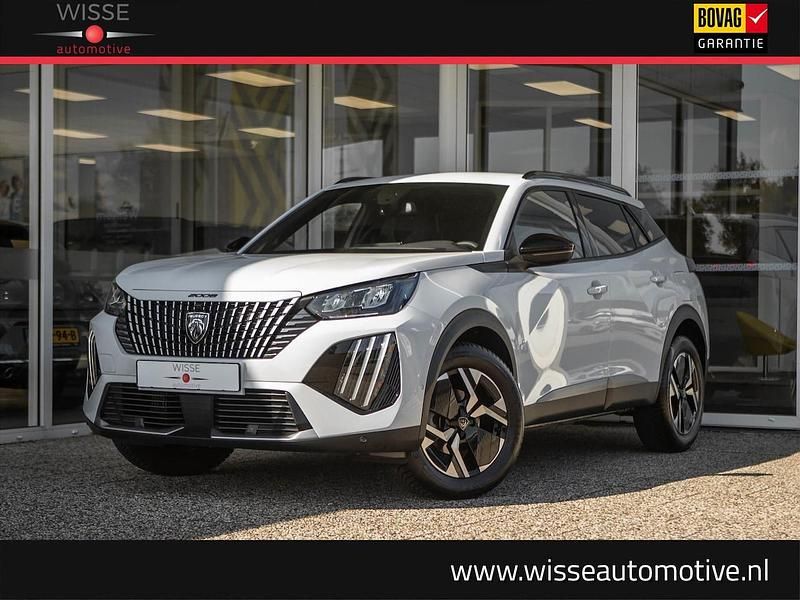 Wit (metallic) Occasion 2025 Peugeot 2008 Allure SUV | € 29.945 (Eerlijke prijs) - Afbeelding 1/4