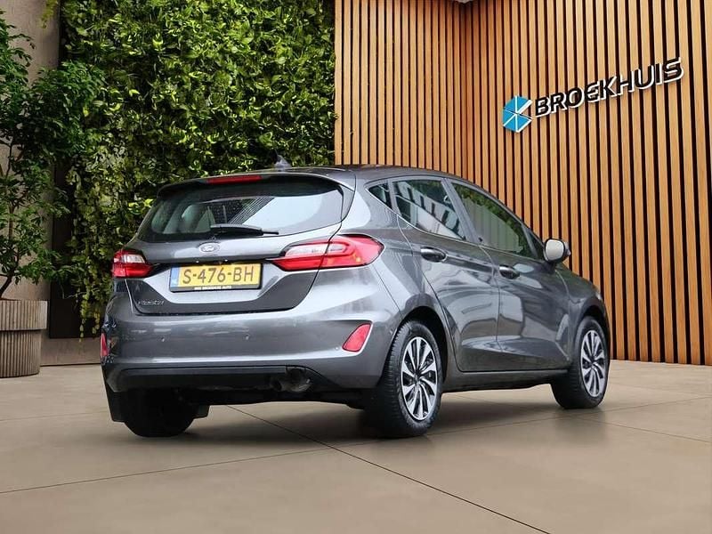 Occasion Ford Fiesta Titanium 101 PK (74 kW) 2023 Grijs Hatchback