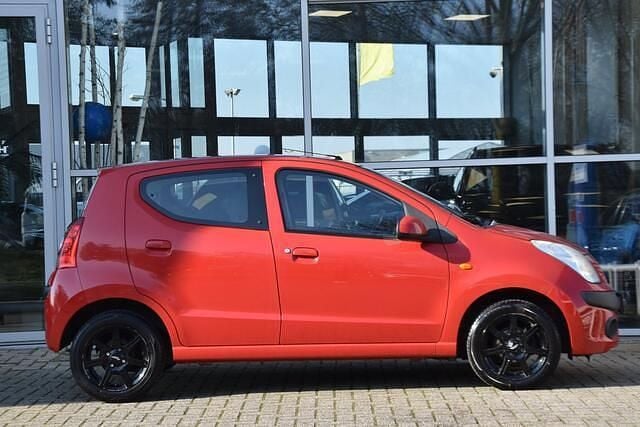 Occasion Nissan Pixo Visia 68 PK (50 kW) 2009 Rood Hatchback