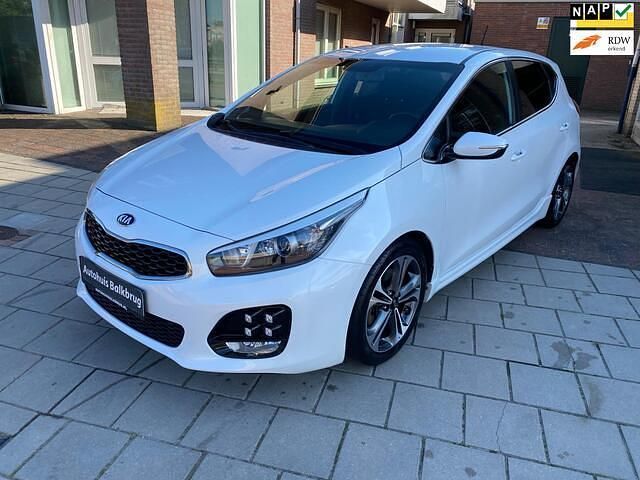 Wit Gebruikt 2016 Kia Ceed GT-Line Hatchback | € 9.945 (Super prijs) - Afbeelding 1/4