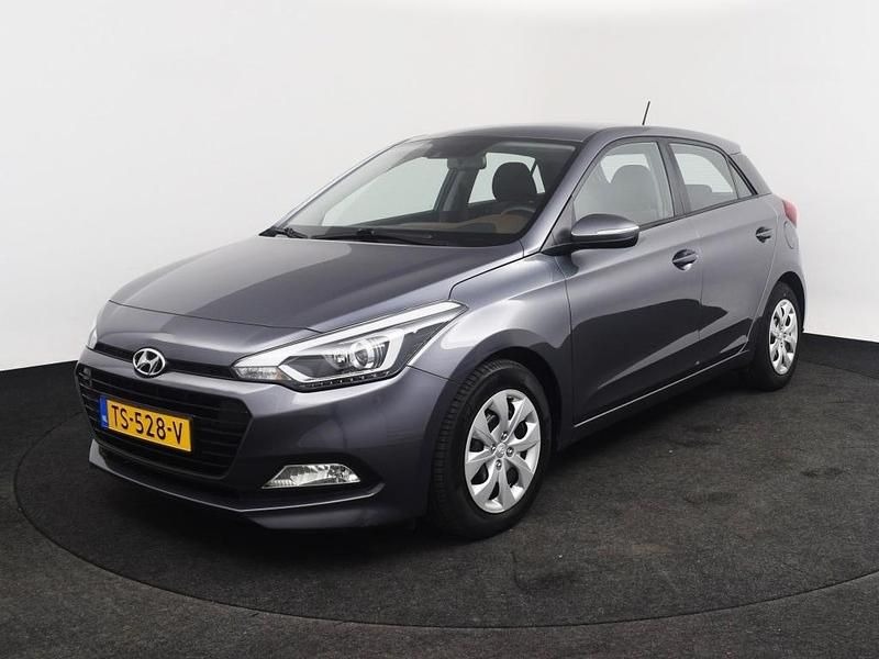 Grijs Gebruikt 2018 Hyundai i20 Comfort Hatchback | € 12.850 (Eerlijke prijs) - Afbeelding 1/4