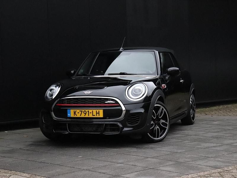 Occasion Mini John Cooper Works Cabriolet Chili 2021 Zwart Cabriolet