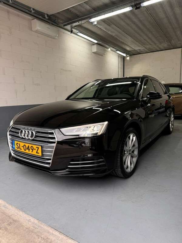 Zwart Gebruikt 2016 Audi A4 Stationwagen | € 20.500 (Iets duurder) - Afbeelding 1/4