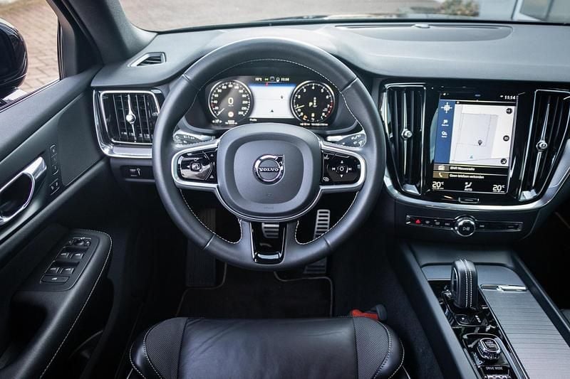 Occasion Volvo V60 R-Design 2020 Zwart Stationwagen