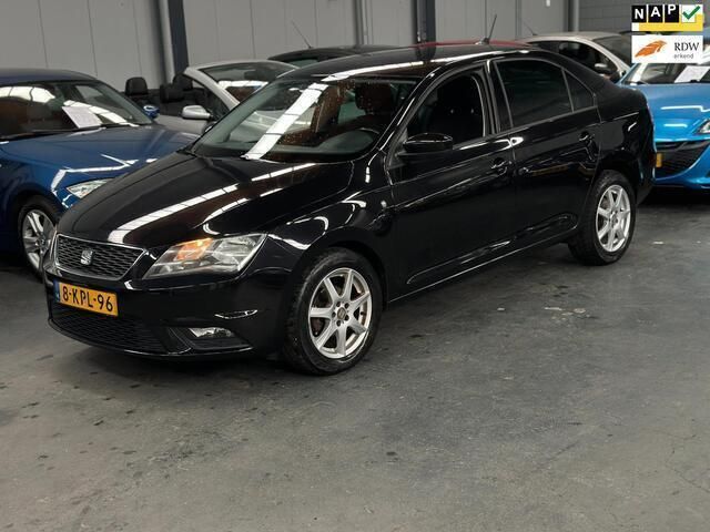 Zwart Gebruikt 2013 Seat Toledo Hatchback | € 4.999 (Iets duurder) - Afbeelding 1/4
