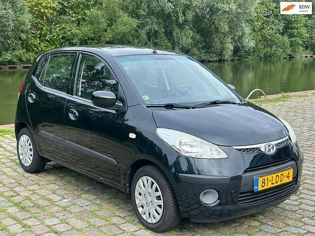Zwart Gebruikt 2010 Hyundai i10 Dynamiq Hatchback | € 5.999 (Iets duurder) - Afbeelding 1/4