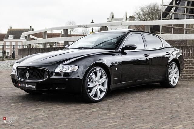 Zwart, metallic lak Gebruikt 2007 Maserati Quattroporte GT Sedan | € 29.995 (Goede deal) - Afbeelding 1/4