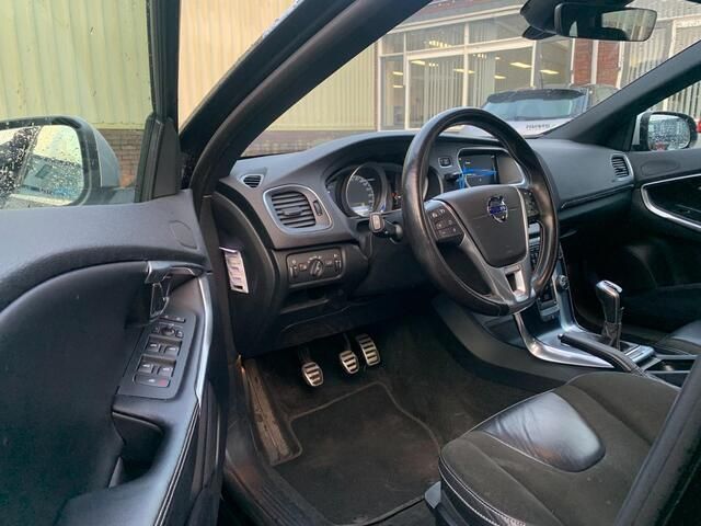 Occasion Volvo V40 Business Edition 120 PK (88 kW) 2015 Zwart Stationwagen