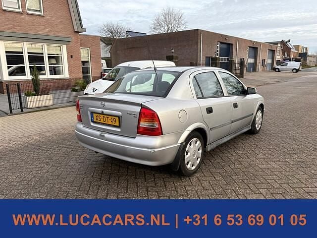 Occasion Opel Astra Club 75 PK (55 kW) 1999 Grijs Sedan