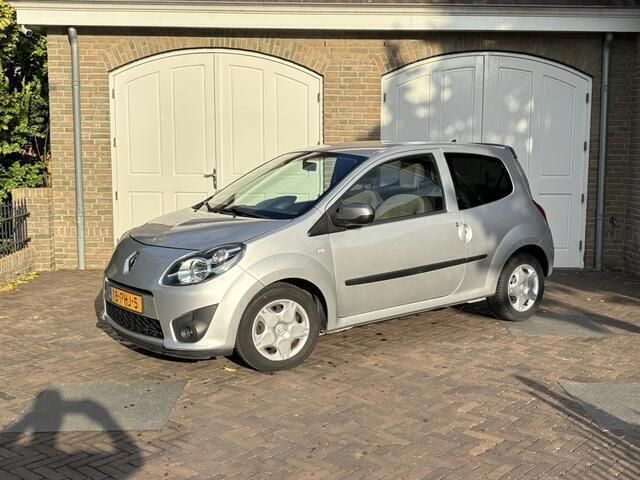 Grijs Gebruikt 2011 Renault Twingo Collection Hatchback | € 2.999 (Eerlijke prijs) - Afbeelding 1/4
