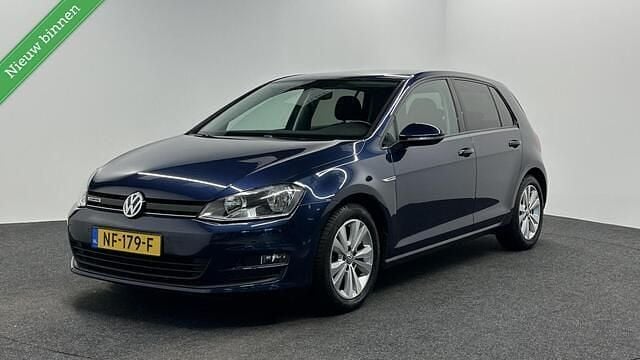 Blauw Gebruikt 2017 VW Golf VII Hatchback | € 12.000 (Goede deal) - Afbeelding 1/4