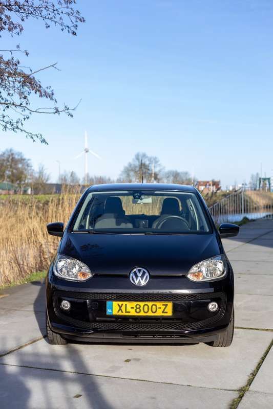 Zwart Gebruikt 2012 VW up! Move Hatchback | € 4.500 (Eerlijke prijs) - Afbeelding 1/4