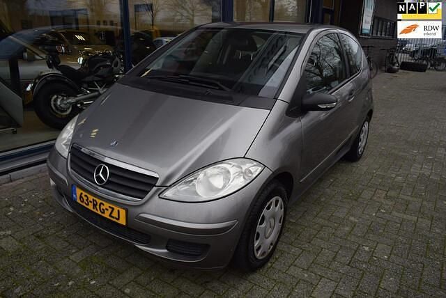 Grijs Occasion 2005 Mercedes A150 Classic MPV | € 1.600 (Eerlijke prijs) - Afbeelding 1/4