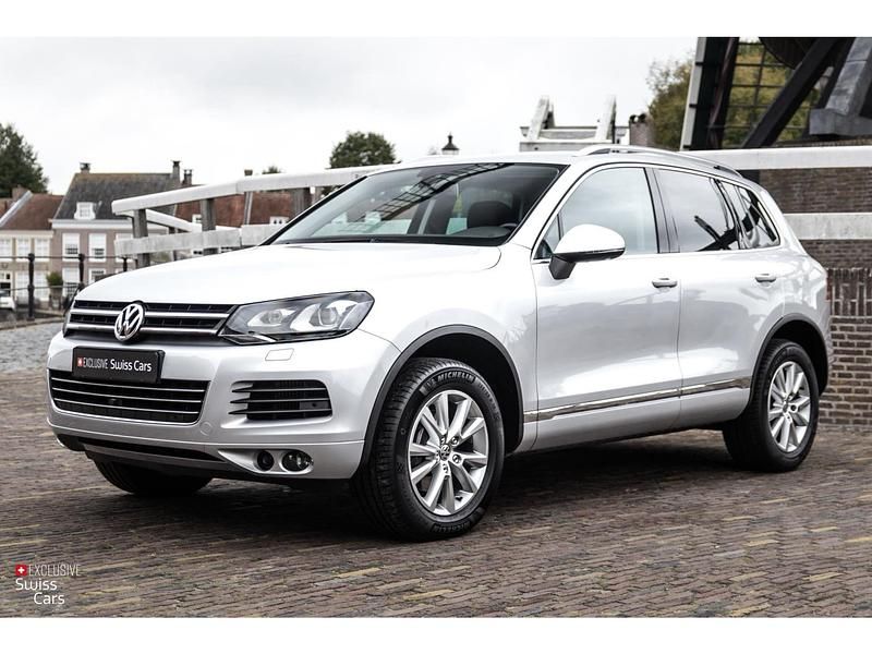 Zilver Gebruikt 2010 VW Touareg Highline SUV | € 35.995 - Afbeelding 1/4