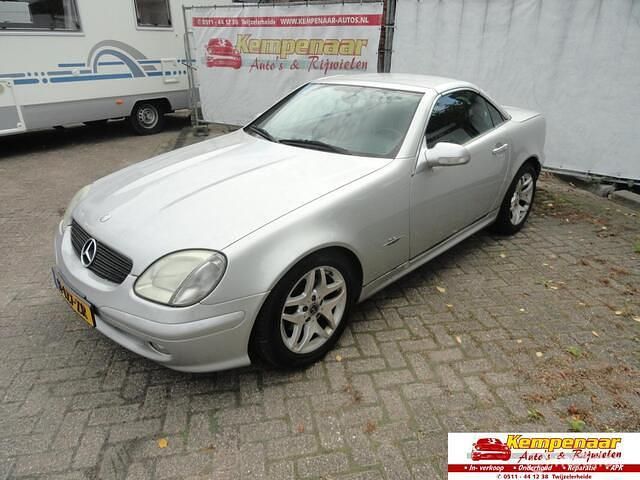Grijs Gebruikt 2004 Mercedes SLK200 Edition Cabriolet | € 4.999 (Goede deal) - Afbeelding 1/4