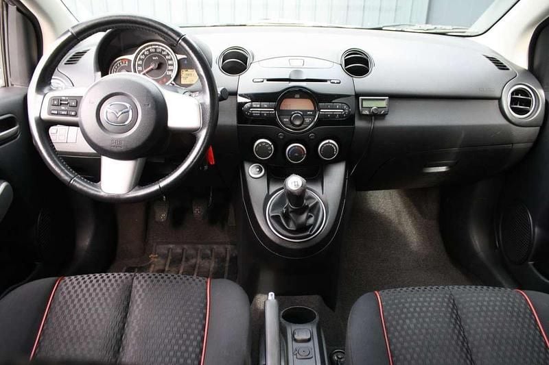 Occasion Mazda 2 84 PK (61 kW) 2011 Grijs Hatchback