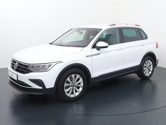 Wit Gebruikt 2021 VW Tiguan Life SUV | € 28.840 (Iets duurder) - Afbeelding 1/4