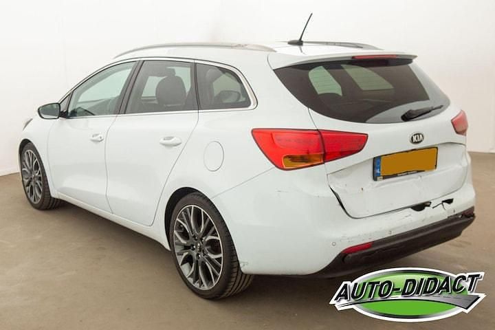 Occasion Kia Ceed 2015 Wit Hatchback