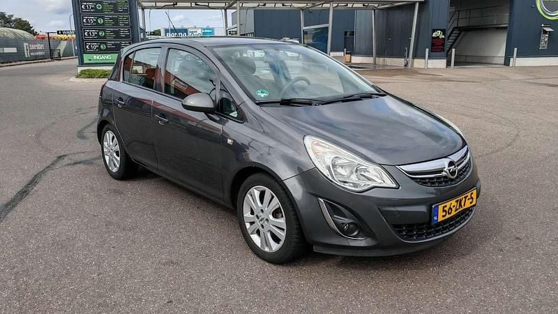 Zilver Gebruikt 2011 Opel Corsa Cosmo MPV | € 2.300 (Super prijs) - Afbeelding 1/4
