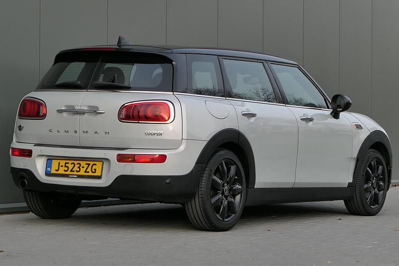 Occasion Mini Cooper Clubman Business 136 PK (100 kW) 2020 Grijs Stationwagen