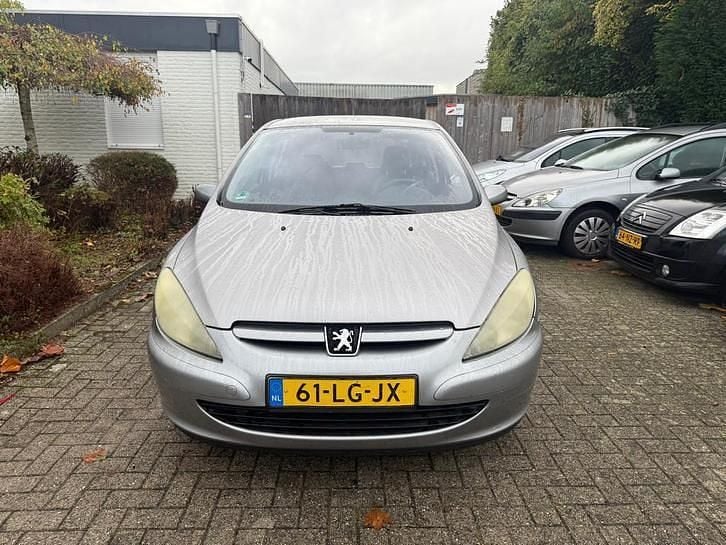 Gebruikt 2003 Peugeot 307 | € 1.250 (Eerlijke prijs) - Afbeelding 1/1