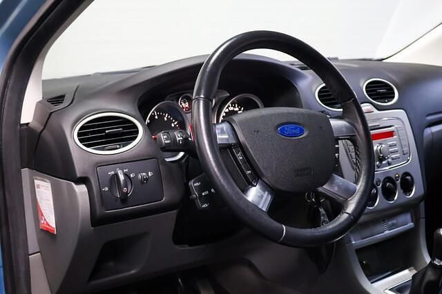 Occasion Ford Focus Trend 80 PK (58 kW) 2008 Blauw Hatchback