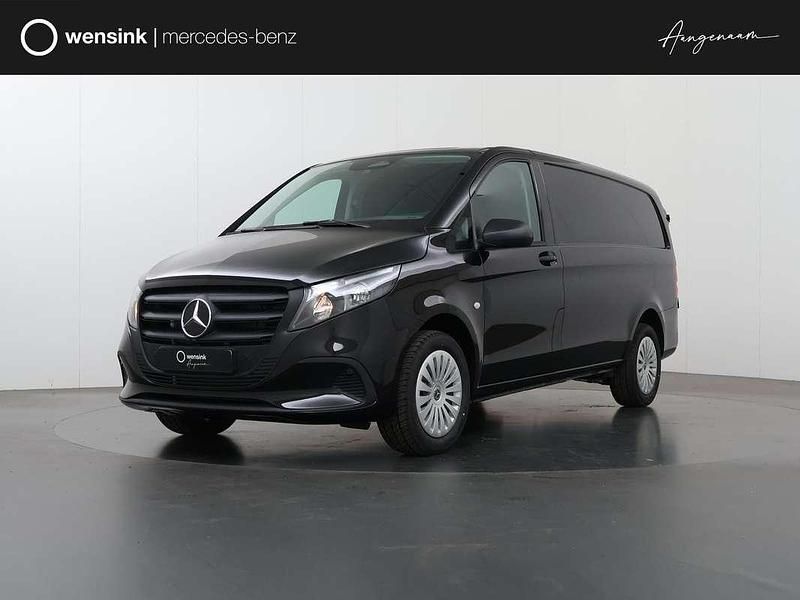 Zwart Nieuw 2025 Mercedes Vito MPV | € 50.254 (Eerlijke prijs) - Afbeelding 1/4