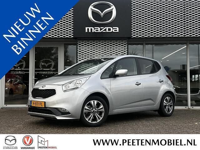 Grijs Gebruikt 2016 Kia Venga Hatchback | € 14.400 (Eerlijke prijs) - Afbeelding 1/4