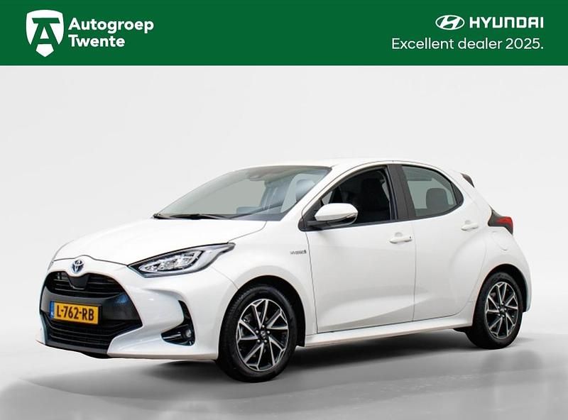 Wit Gebruikt 2021 Toyota Yaris Hatchback | € 21.345 (Eerlijke prijs) - Afbeelding 1/4