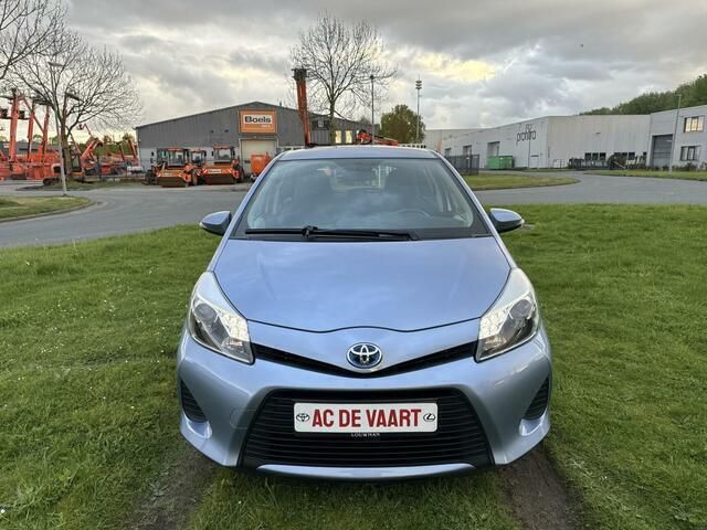 Occasion Toyota Yaris 75 PK (55 kW) 2012 Blauw Hatchback