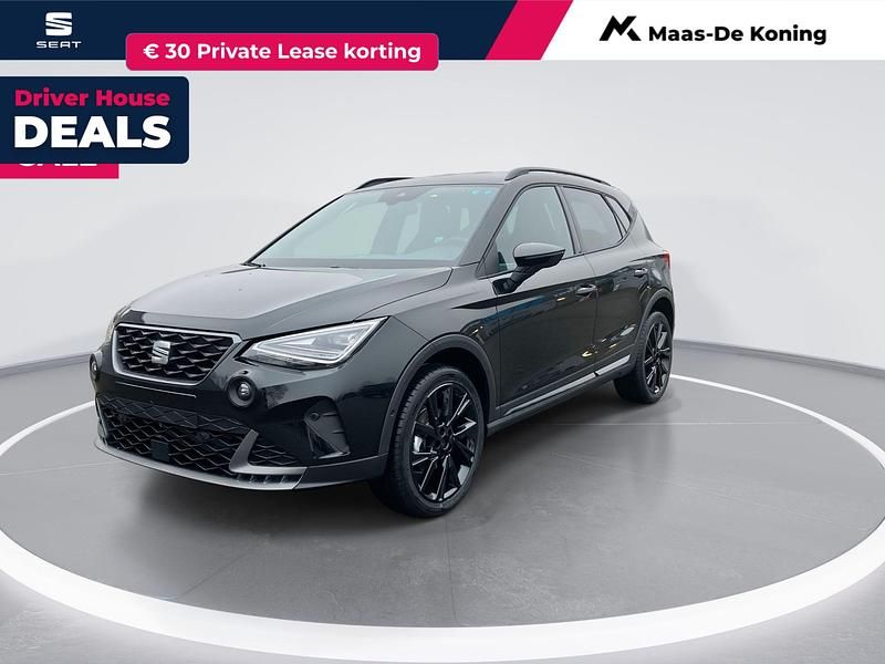 Zwart, metallic lak Nieuw 2025 Seat Arona Business SUV | € 32.790 (Iets duurder) - Afbeelding 1/4