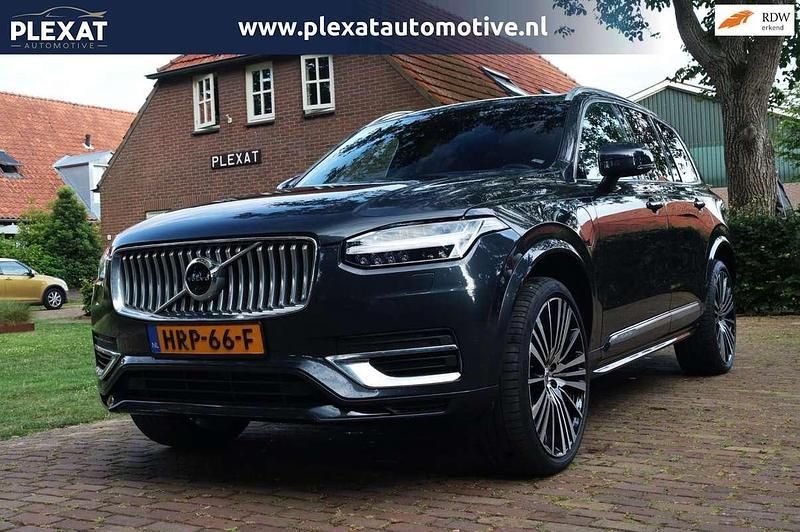 Grijs, metallic lak Gebruikt 2021 Volvo XC90 Inscription SUV | € 43.945 (Eerlijke prijs) - Afbeelding 1/4