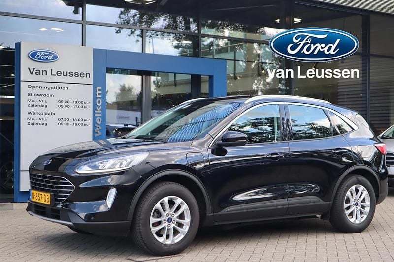 Zwart Gebruikt 2021 Ford Kuga Titanium SUV | € 19.700 (Goede deal) - Afbeelding 1/4