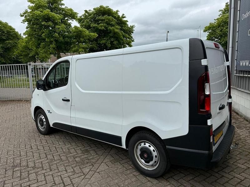 Wit Gebruikt 2020 Fiat Talento S Van | € 13.345 - Afbeelding 1/4
