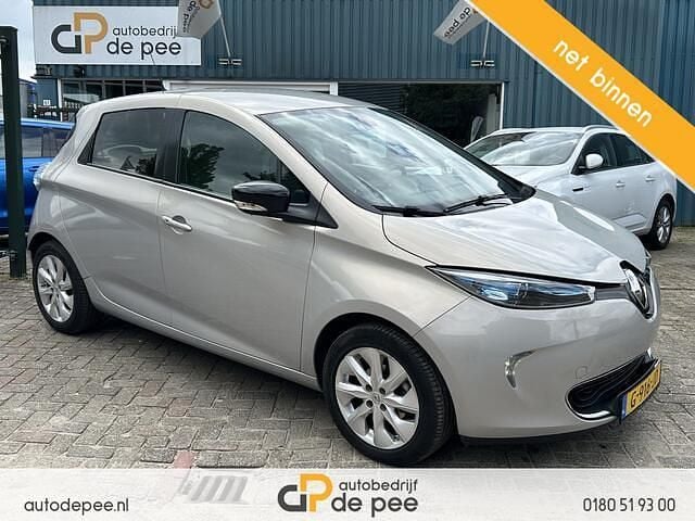 Grijs (metallic) Gebruikt 2016 Renault Zoe Intens Hatchback | € 6.450 (Eerlijke prijs) - Afbeelding 1/3