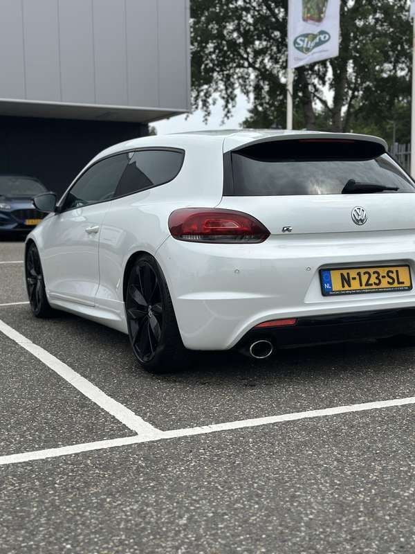 Wit Gebruikt 2012 VW Scirocco R Coupé | € 11.495 - Afbeelding 1/4