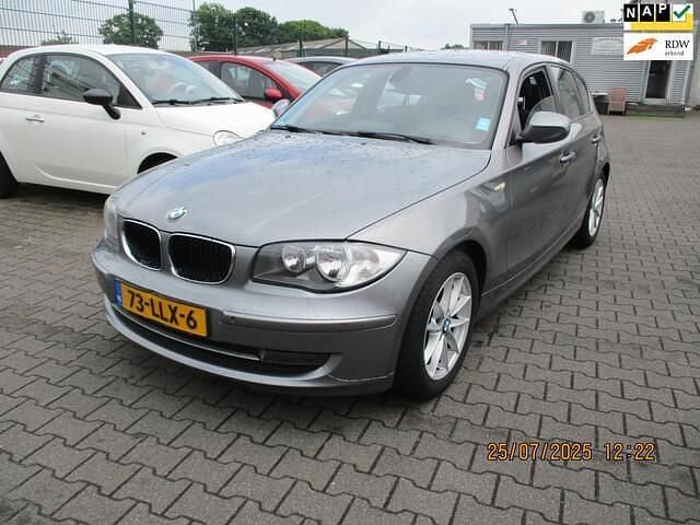 Grijs Gebruikt 2010 BMW 116 Hatchback | € 3.999 (Goede deal) - Afbeelding 1/4