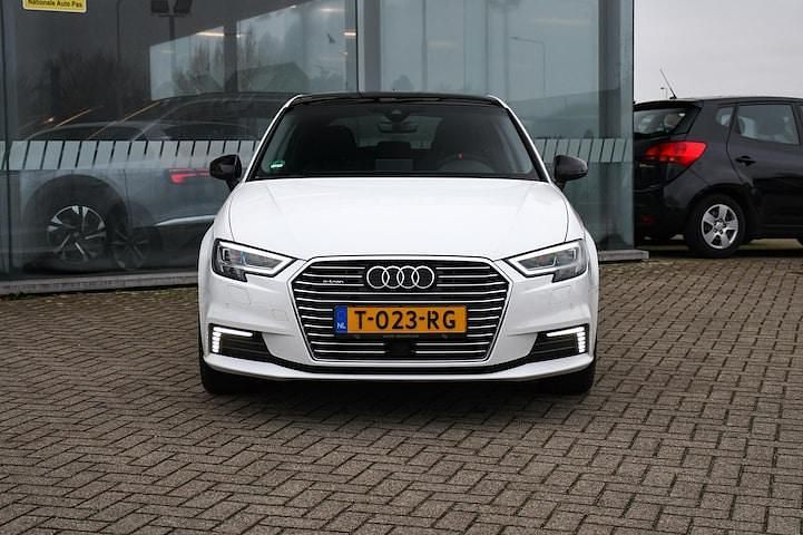 Occasion Audi A3 Sportback e-tron Sport 2017 Wit Hatchback