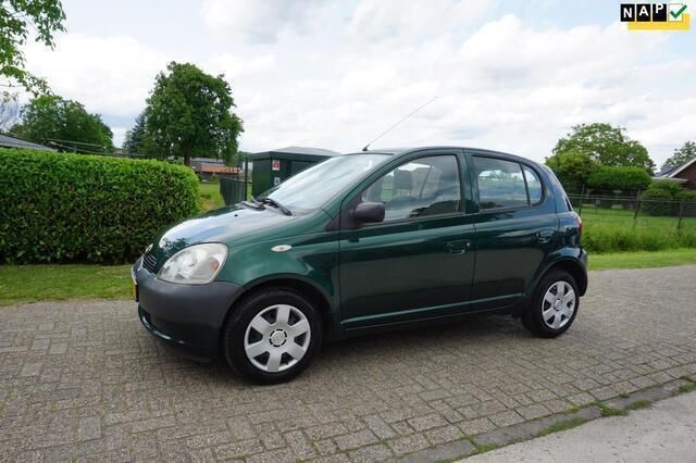 Groen Gebruikt 2001 Toyota Yaris Terra Hatchback | € 2.750 (Eerlijke prijs) - Afbeelding 1/4