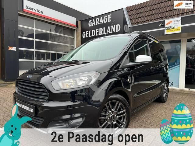 Zwart Gebruikt 2017 Ford Tourneo Courier Titanium MPV | € 14.399 (Iets duurder) - Afbeelding 1/4