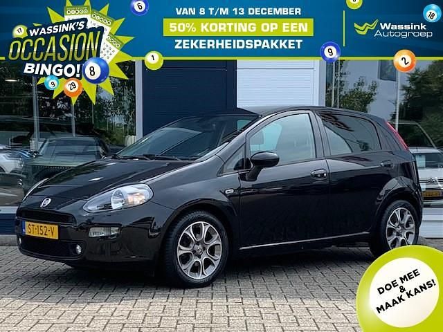 Zwart Occasion 2018 Fiat Punto Hatchback | € 9.035 (Duur) - Afbeelding 1/4