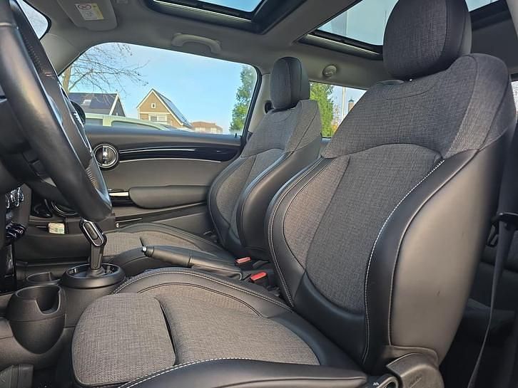 Occasion Mini Cooper Business 136 PK (100 kW) 2022 Groen (metallic) Hatchback