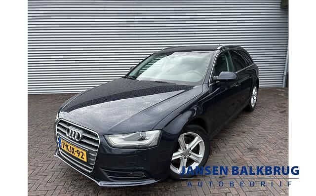 Blauw Gebruikt 2013 Audi A4 Business Stationwagen | € 4.990 - Afbeelding 1/4