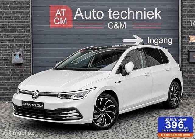 Wit Gebruikt 2021 VW Golf VIII Style Hatchback | € 24.490 (Goede deal) - Afbeelding 1/4